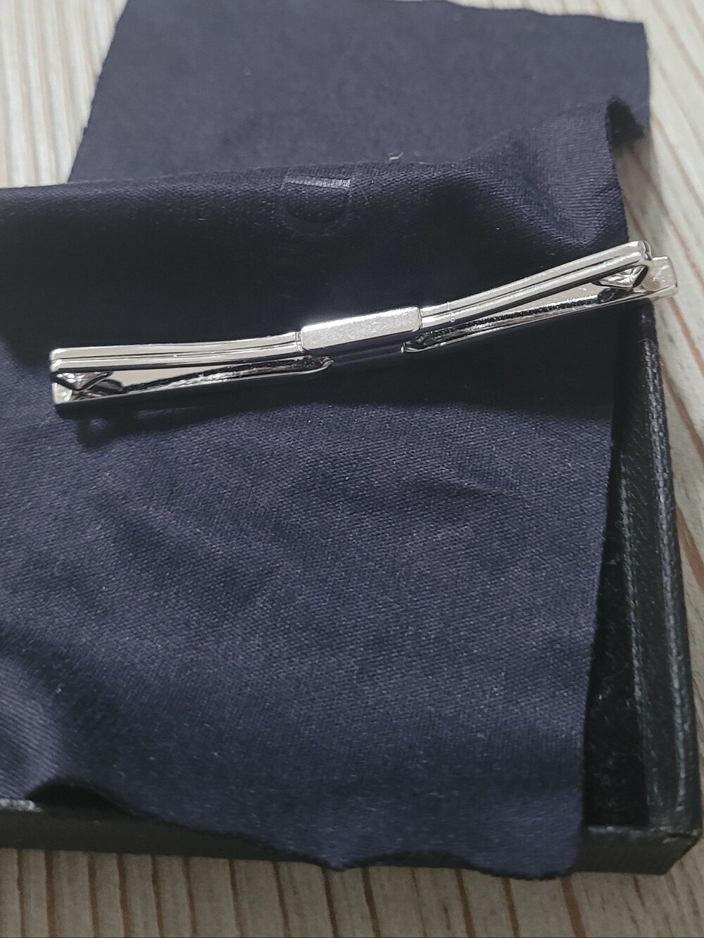 Classic Silver Tie Bar for Men - Sleek Minimalist Design Belive Christian Dior